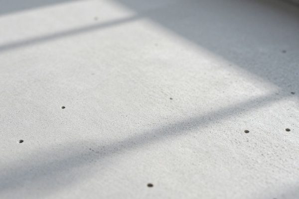 Ile waży płyta ażurowa?